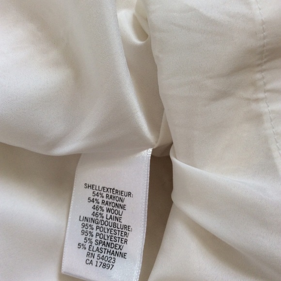 ⭐️HP⭐️NWT BR Petite Ivory Wool Blend Skirt - Picture 8 of 8